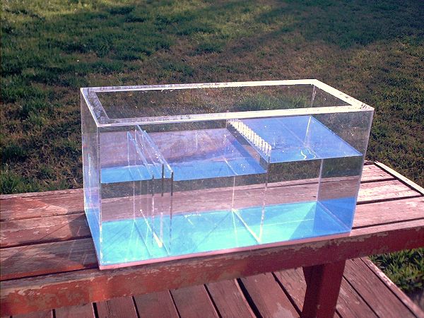 Small best sale aquarium sump