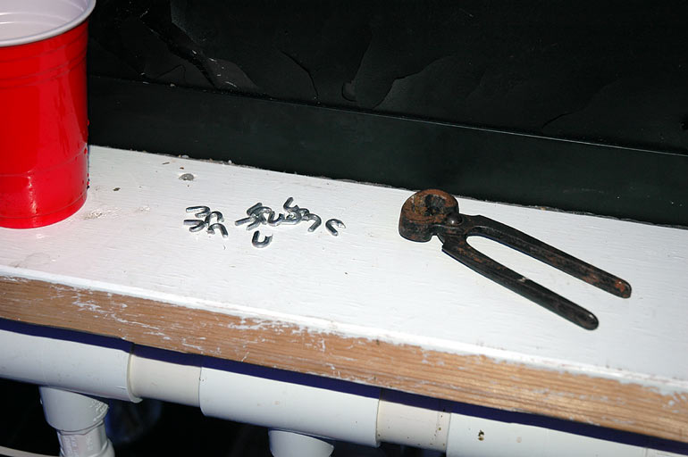 cut_aluminum_ties.jpg