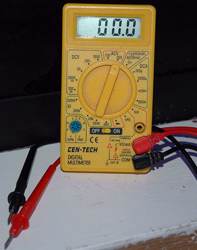 Digital voltage meter